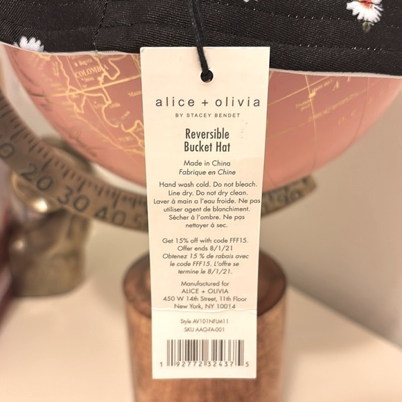 Alice + Olivia by Stacey Bendet Reversible Bucket Hat Daisy Floral New w/ tags! - Picture 4 of 8